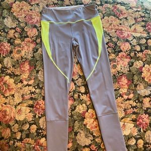 VS Sport Knockout Tight BNWT